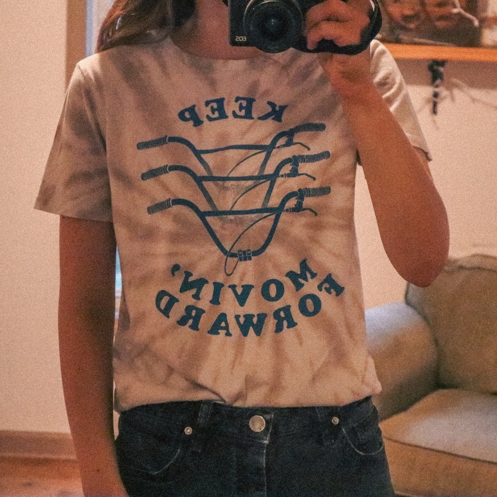 Keep Moving Forward tie-die Gap T-shirt